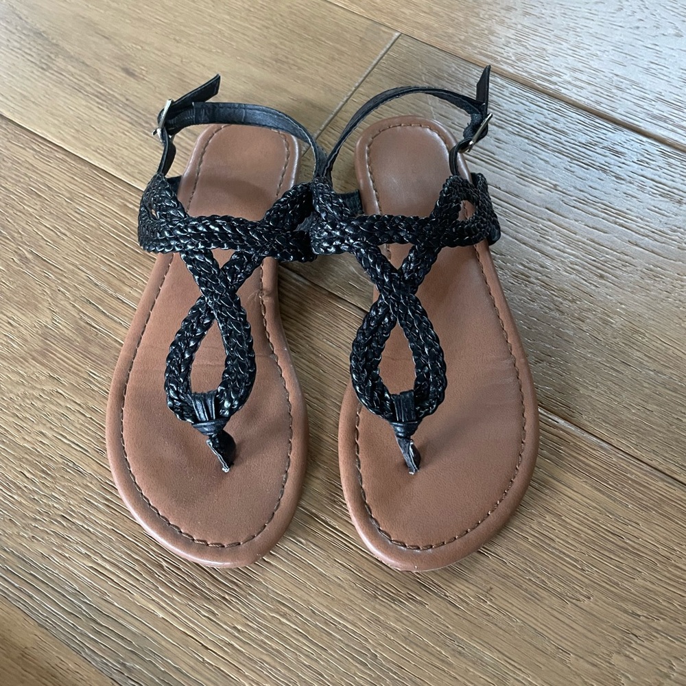 KIDS Black Braided Sandals (size 13/1)
